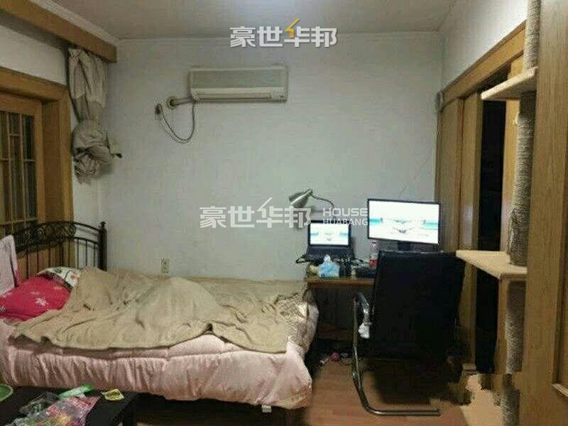 房间