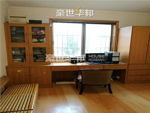 房间