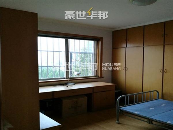 房间
