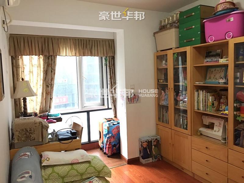 房间