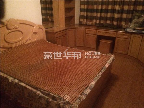 房间