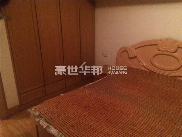 房间
