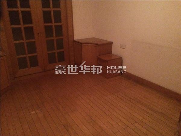 房间