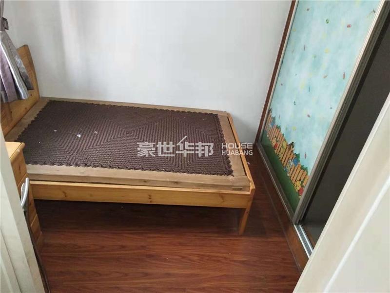 次卧