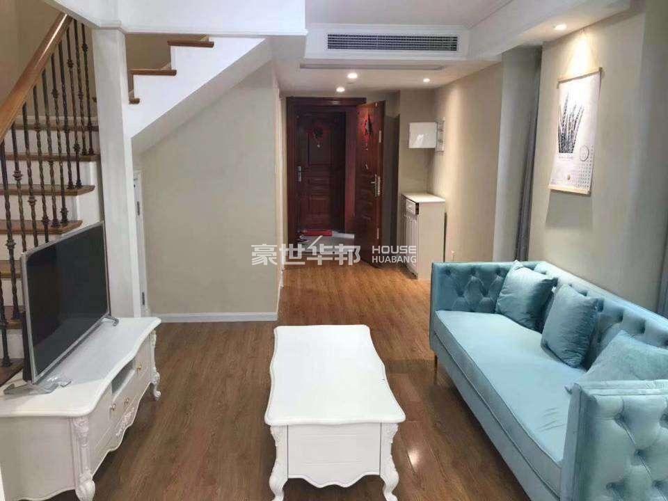 客厅
