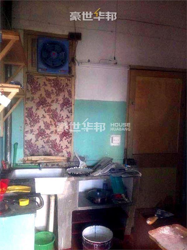 厨房