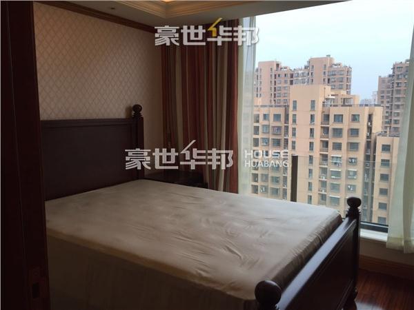 房间