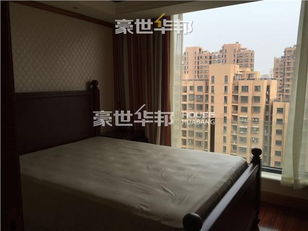 房间