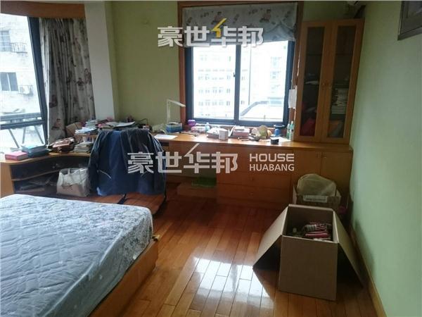 房间