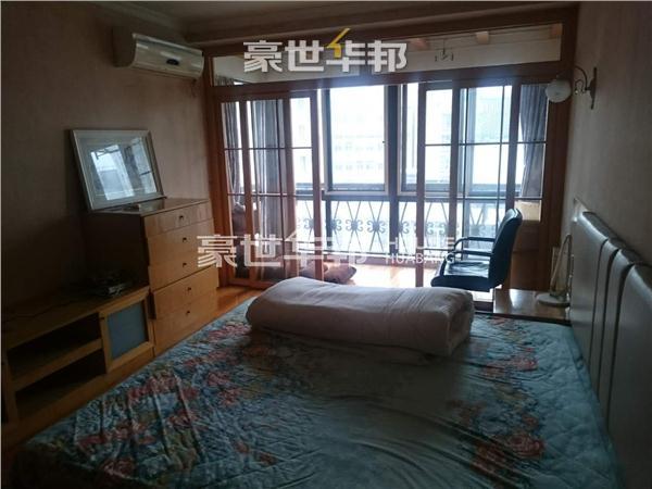 房间